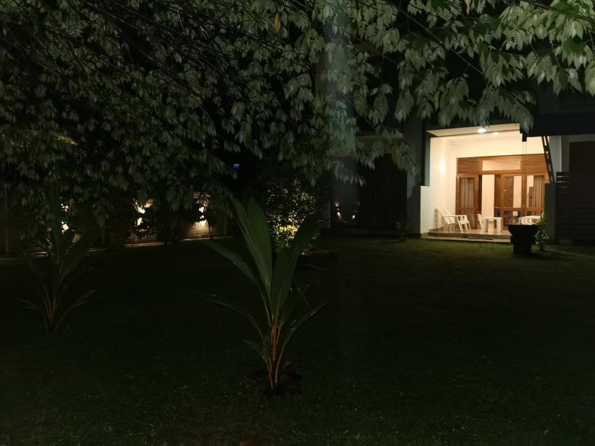 Ruwinsons Canal Garden Anuradhapura Dış mekan fotoğraf