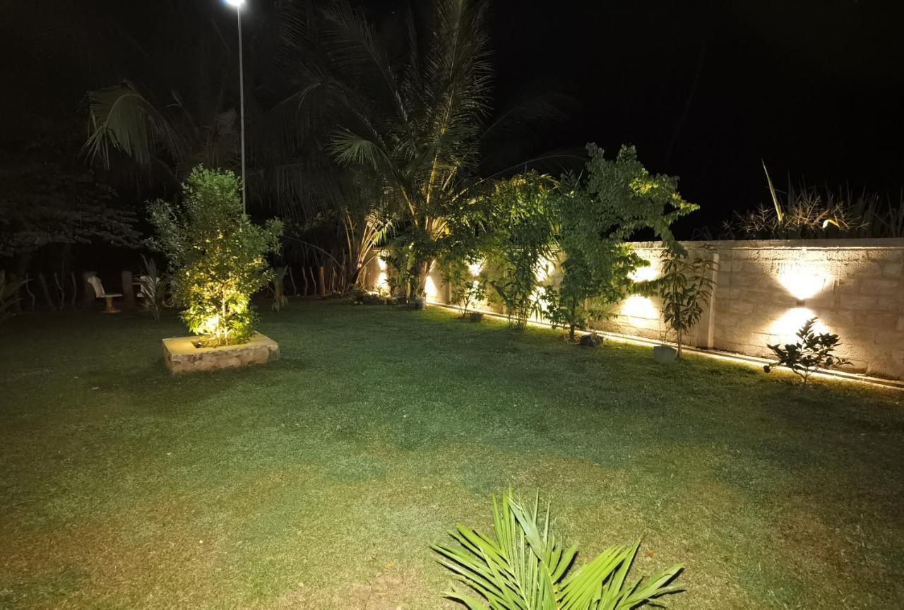 Ruwinsons Canal Garden Anuradhapura Dış mekan fotoğraf