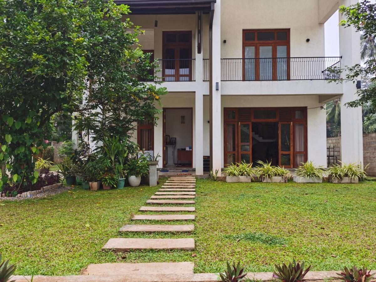 Ruwinsons Canal Garden Anuradhapura Dış mekan fotoğraf