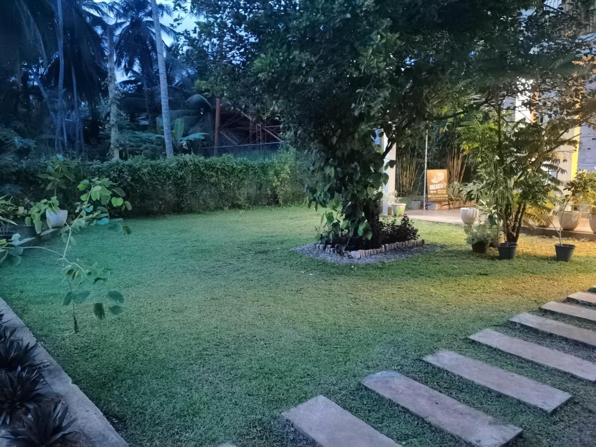 Ruwinsons Canal Garden Anuradhapura Dış mekan fotoğraf