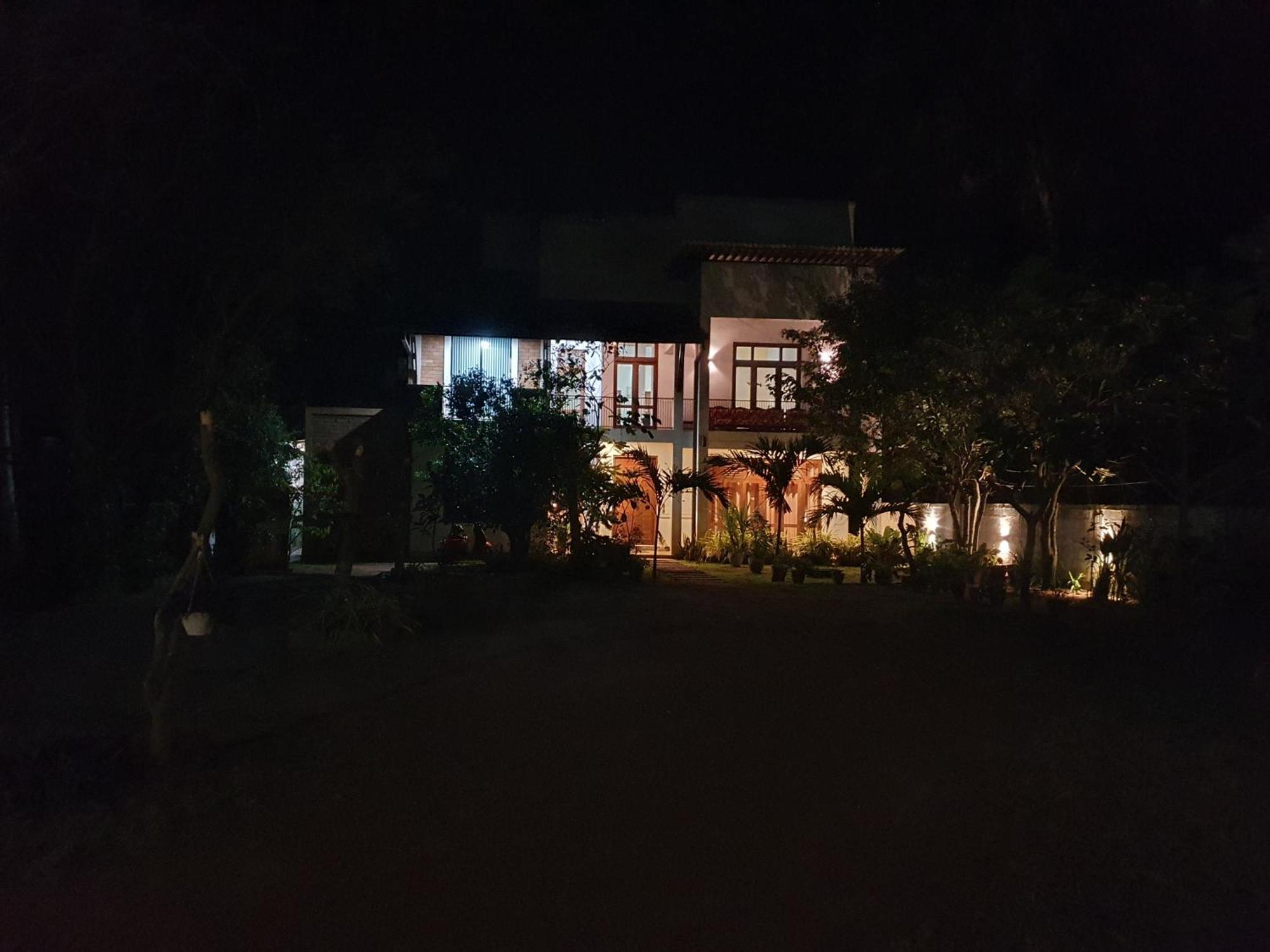 Ruwinsons Canal Garden Anuradhapura Dış mekan fotoğraf